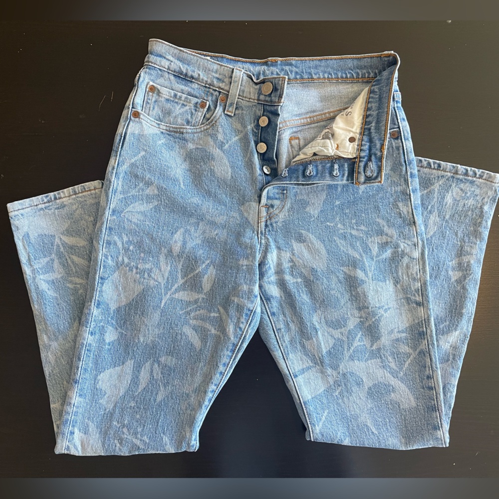 Levi’s woman’s original skinny jeans size S